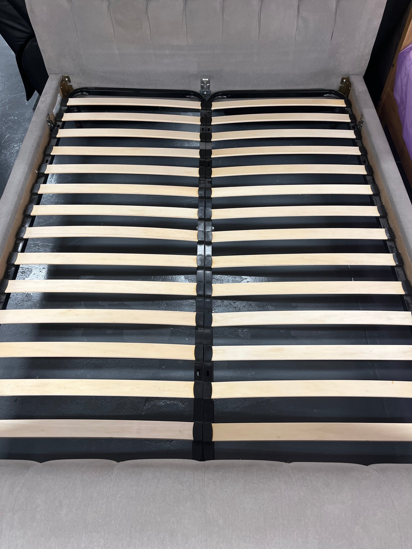5ft high end light brown fabric button back bed frame 1225