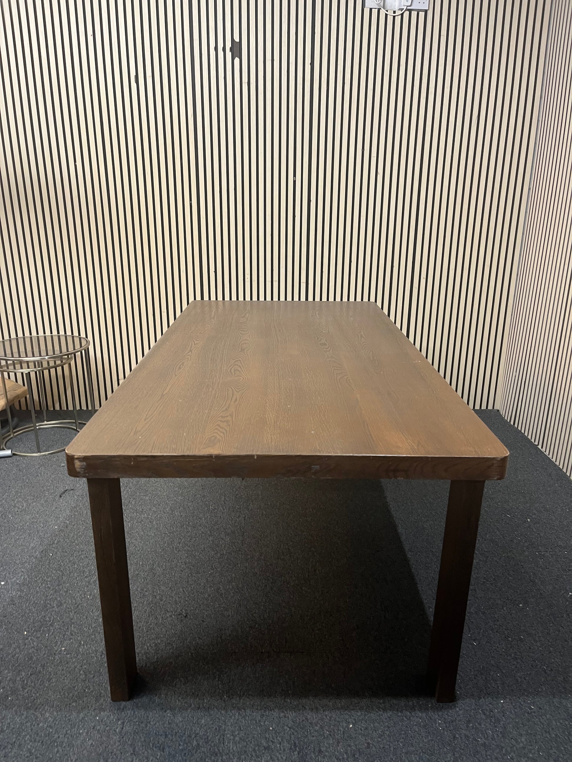 Stained oak veneer dining table (L 180 x W 90 cm) 44021