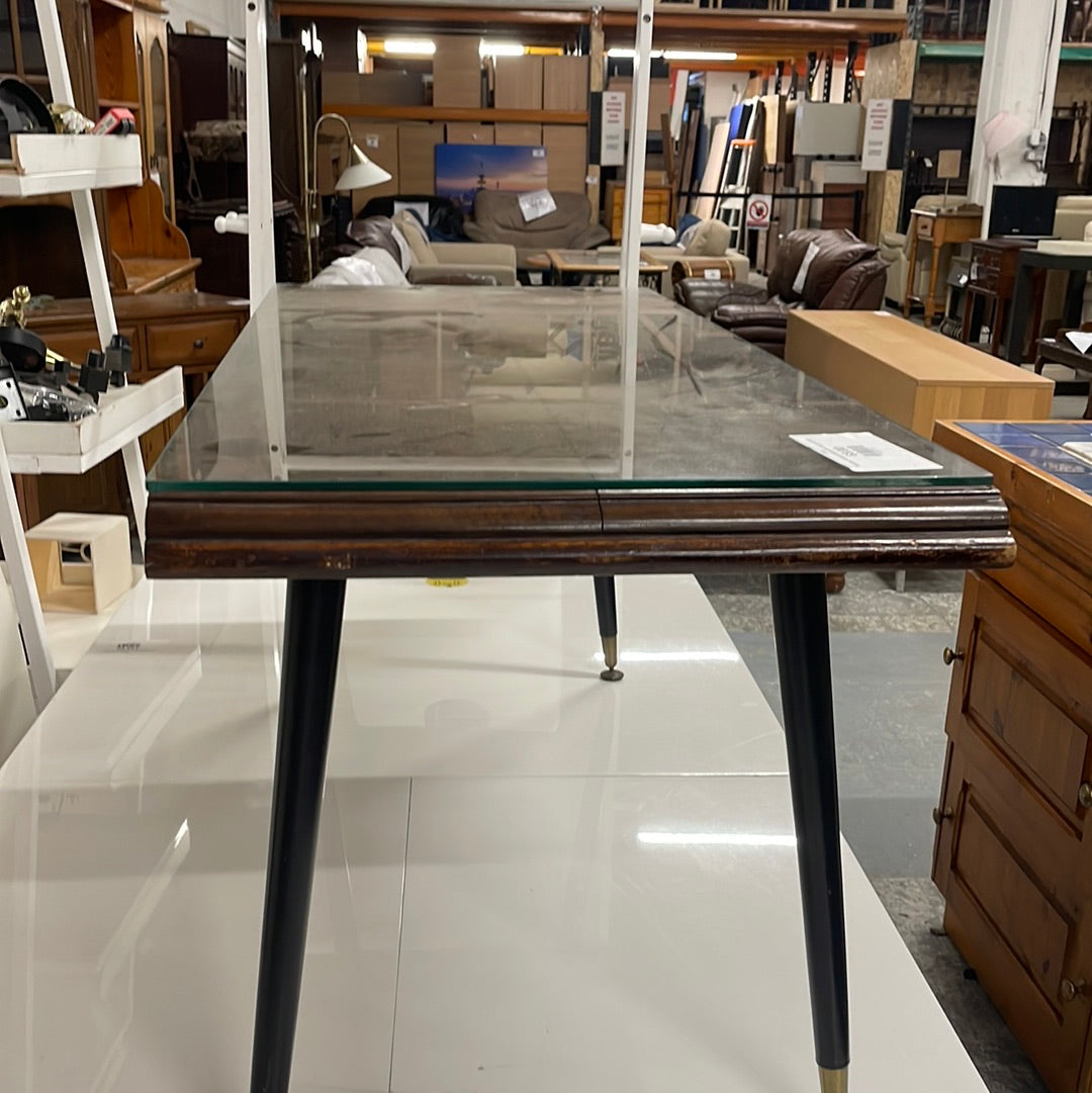 Mahogany rectangular table cw glass covered top Q4123