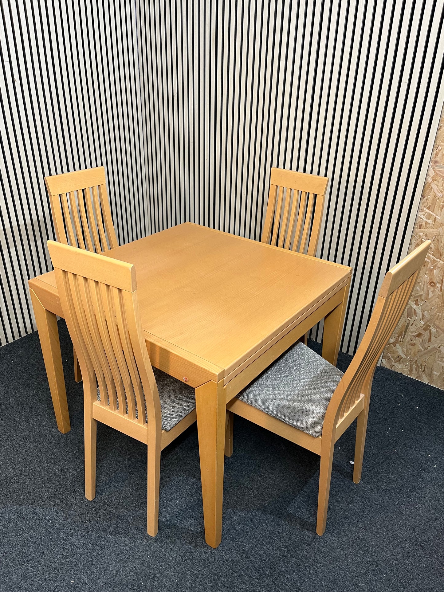 Caligaris Beech square extendable kitchen table (L 90 - 180 x W 90 cm) with 4 no. matching solid wood high back chairs with grey fabric seat cushions  3126
