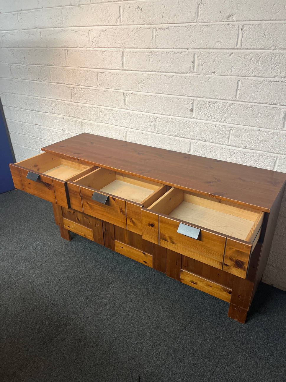 Long solid pine 3 door 3 drawer sideboard with black handles (H 74 x W 140 x D 40 cm) 1325