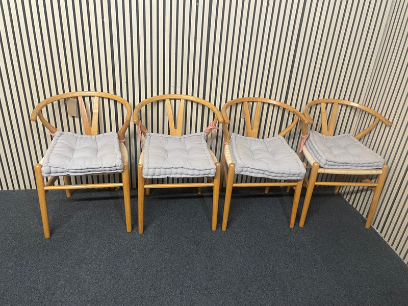 Set of 4 no. solid wood curved back dining chair with arms   44634