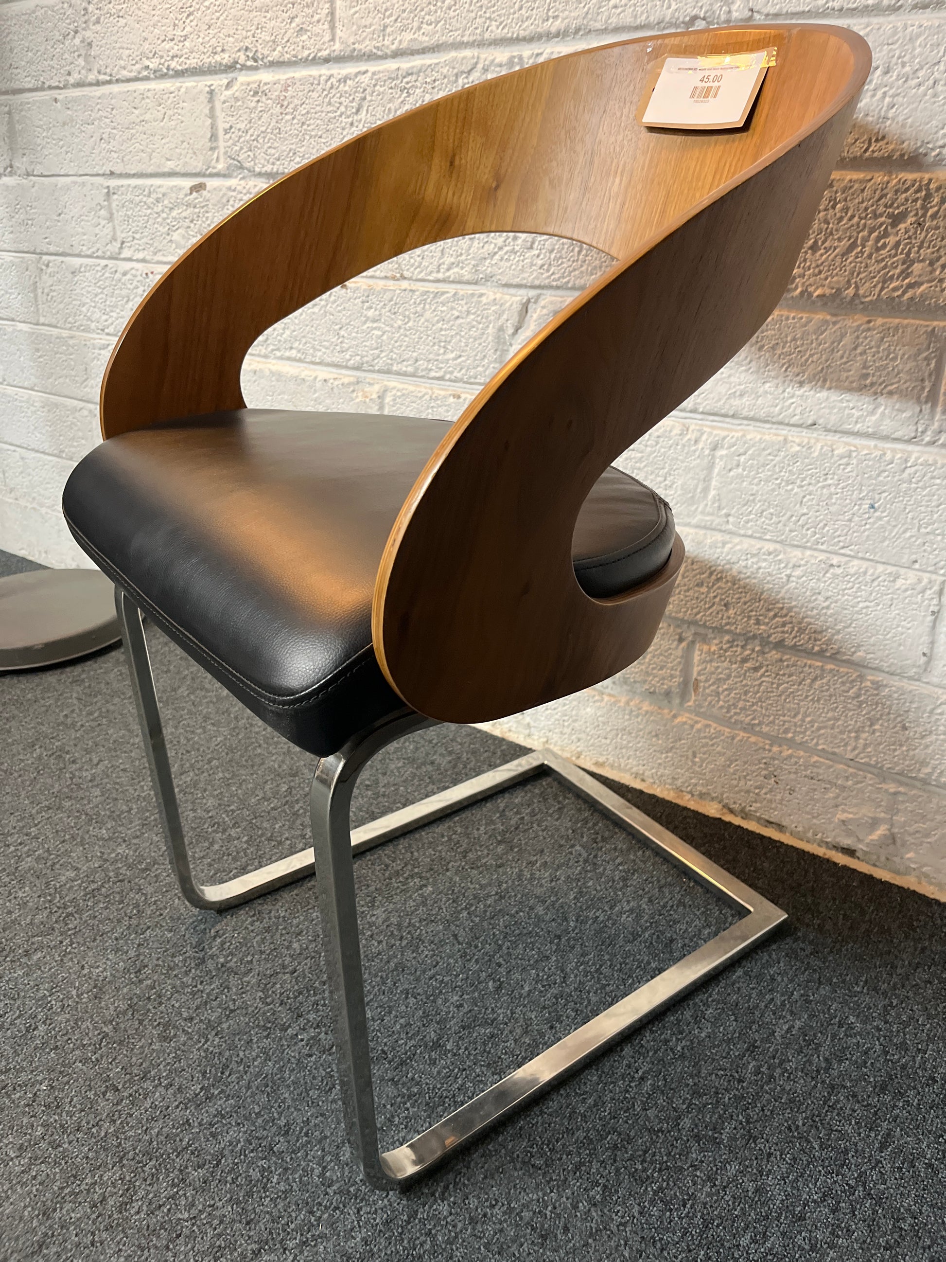 SECONDHAND  Maple and black leatherette meeting chair