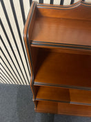 Traditional wooden bookcase featuring carved details and a bottom drawer, height 119cm, width 76 cm, depth 30 cm  44741