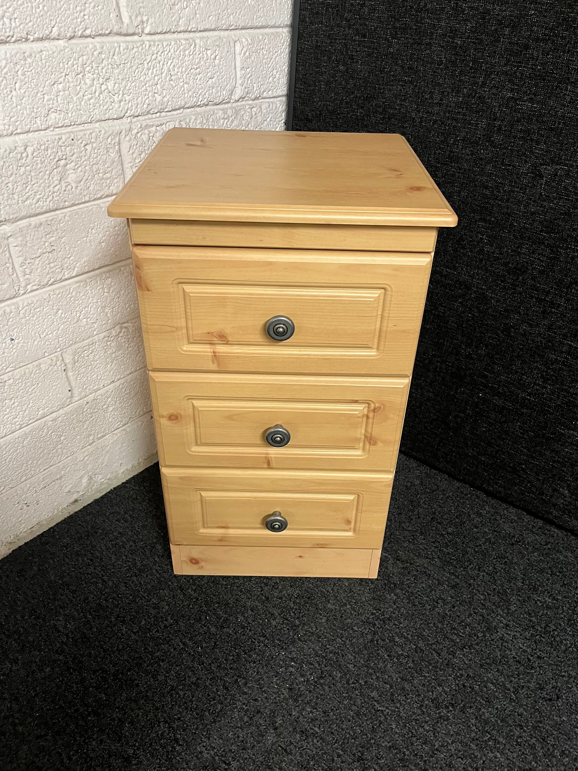 Maple 3 drawer bedside locker 1225