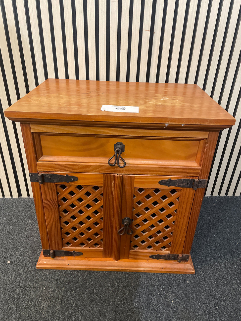 Natural pine 2 door 1 drawer lattice locker 2425