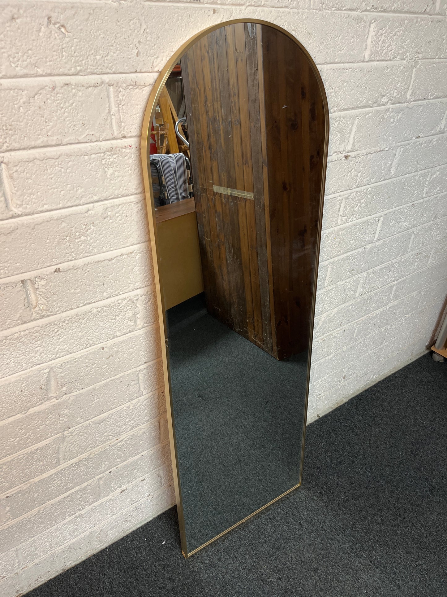 Rose gold effect framed wall mirror (L 145 x W 50 cm) 1325
