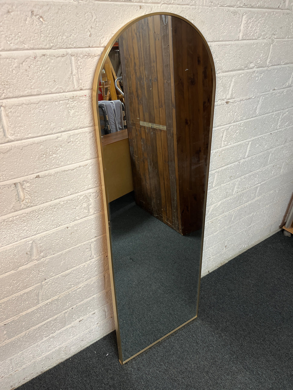Rose gold effect framed wall mirror (L 145 x W 50 cm) 1325