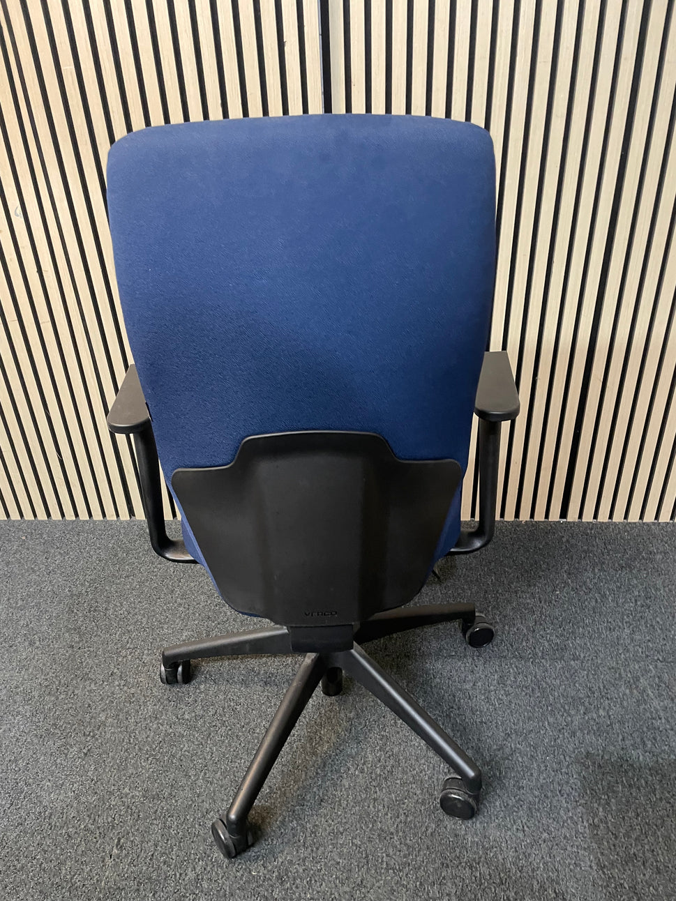 Verco PRf21 navy fabric swivel chair with arms   3425
