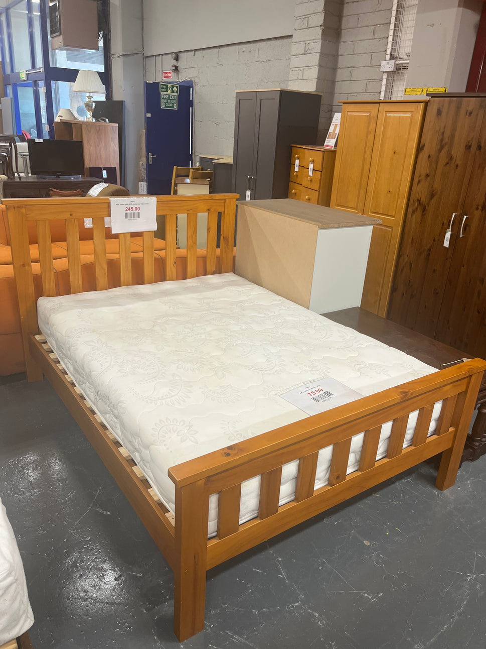 Pine slatted back 4Ft 6 double bed frame  2325
