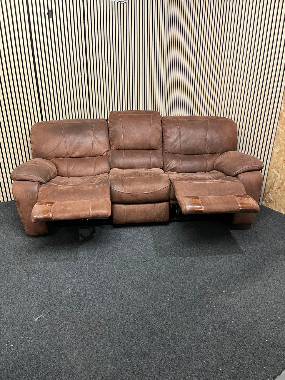 3 seater brown suede fabric recliner armchair 1226