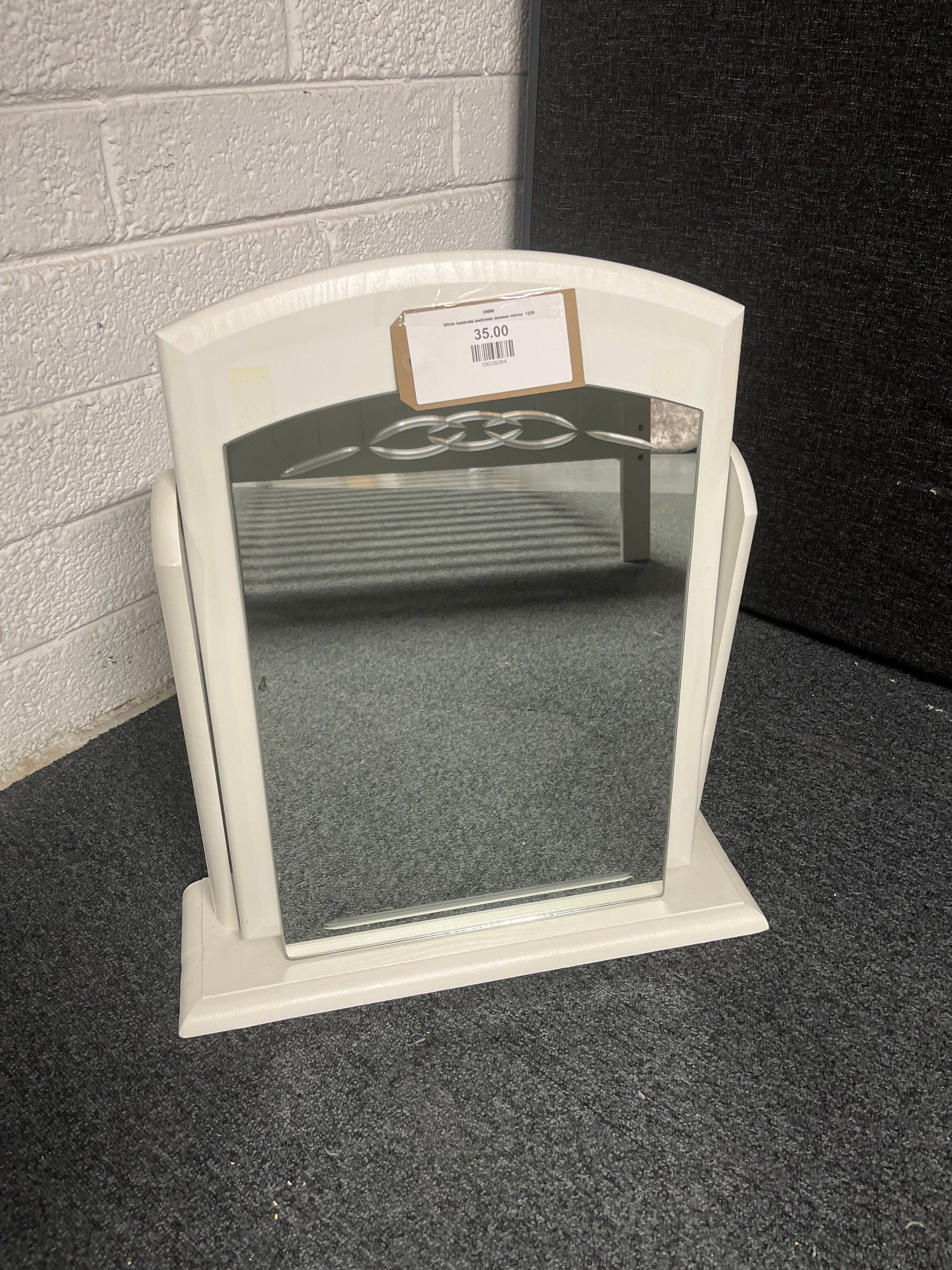 White laminate bedroom dresser mirror  1225