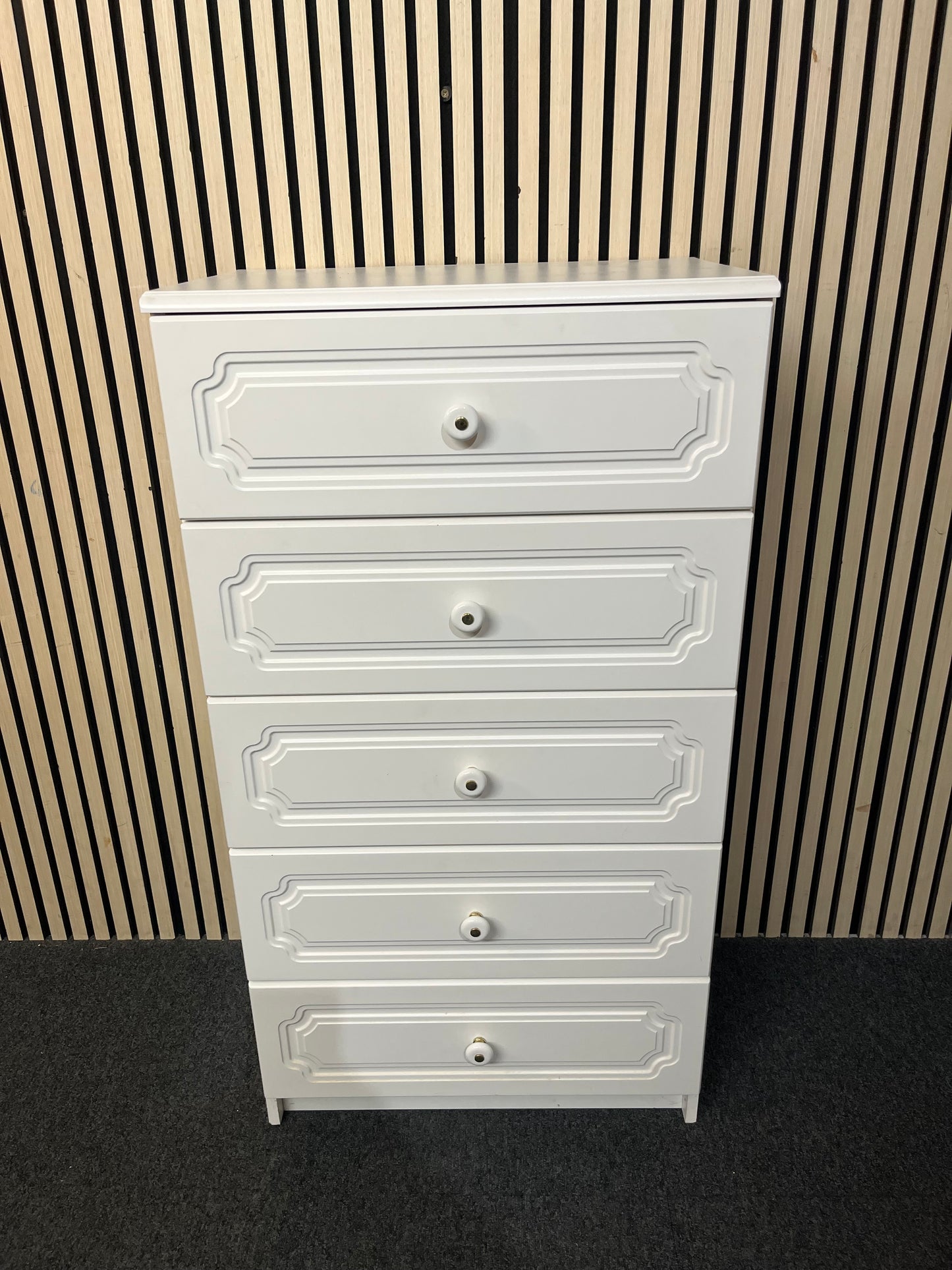 White laminate tall 5 drawer slim tall boy (H 114 x W 61 x D 40 cm) 43447