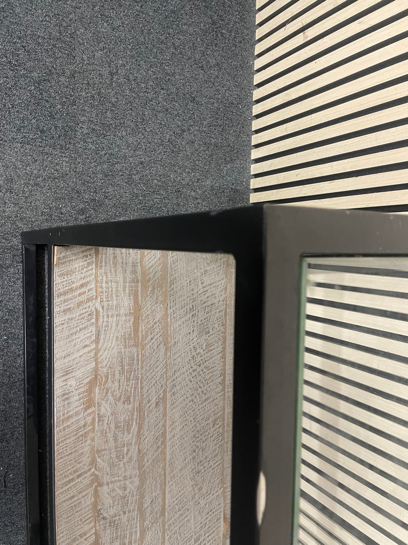 Metal framed glass display case, height 80 cm, width 160 cm, depth 40 cm  44768