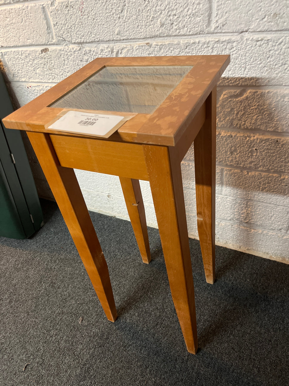Small square glass top plant table 2225