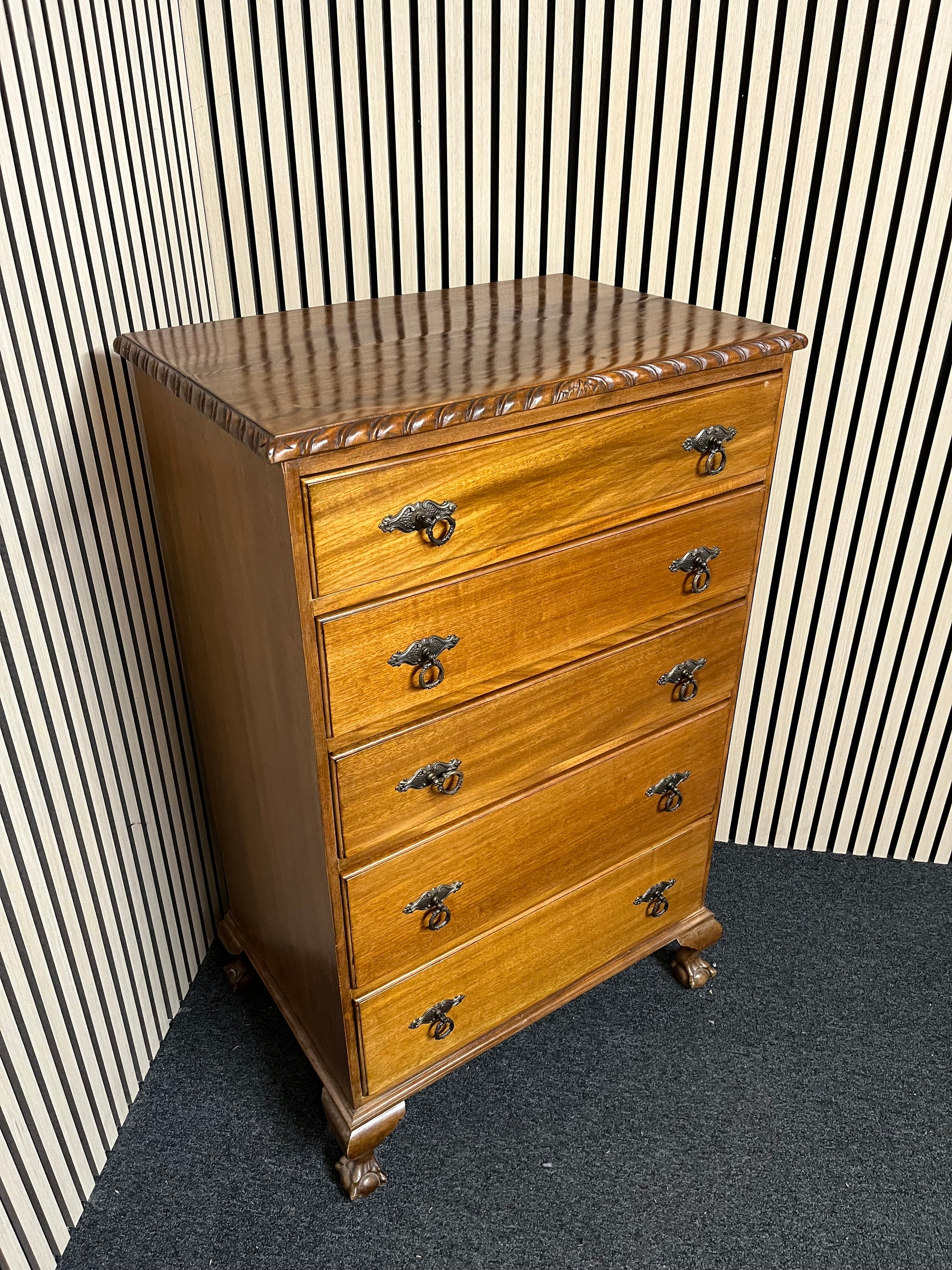 Tall 5 high mahogany chest of drawers (H 115 x W 70 x D 50 cm) 2325