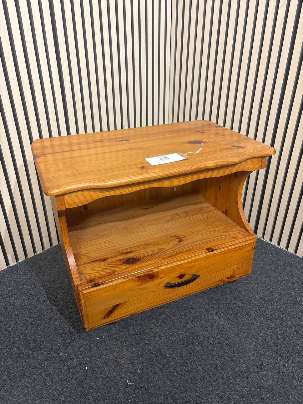 Solid pine low 1 drawer tv unit 3126