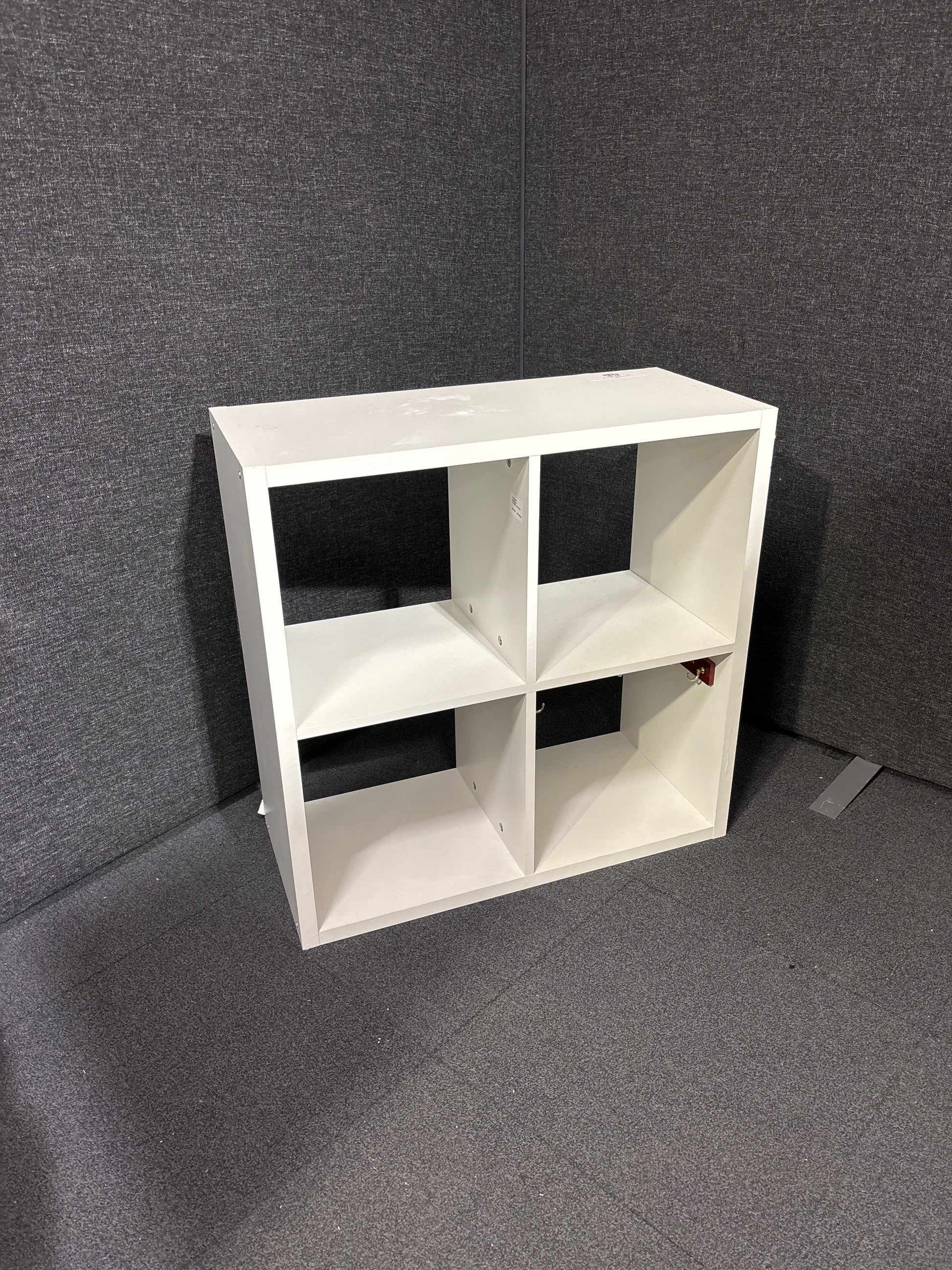 small white lamiante shelf unit  1325