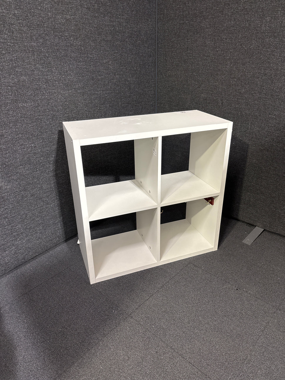 small white lamiante shelf unit  1325
