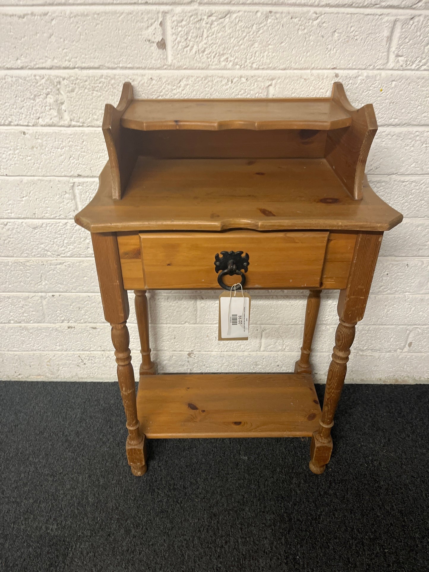 Solid pine 1 drawer lamp table with upstand 2225