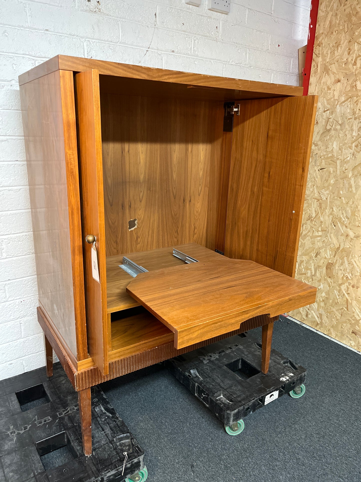 tall cherry 2 door tv unit (H 146 x W 105 x D 60 cm) 1325