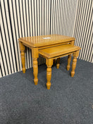 Gold-stained solid wood nest of tables  44680