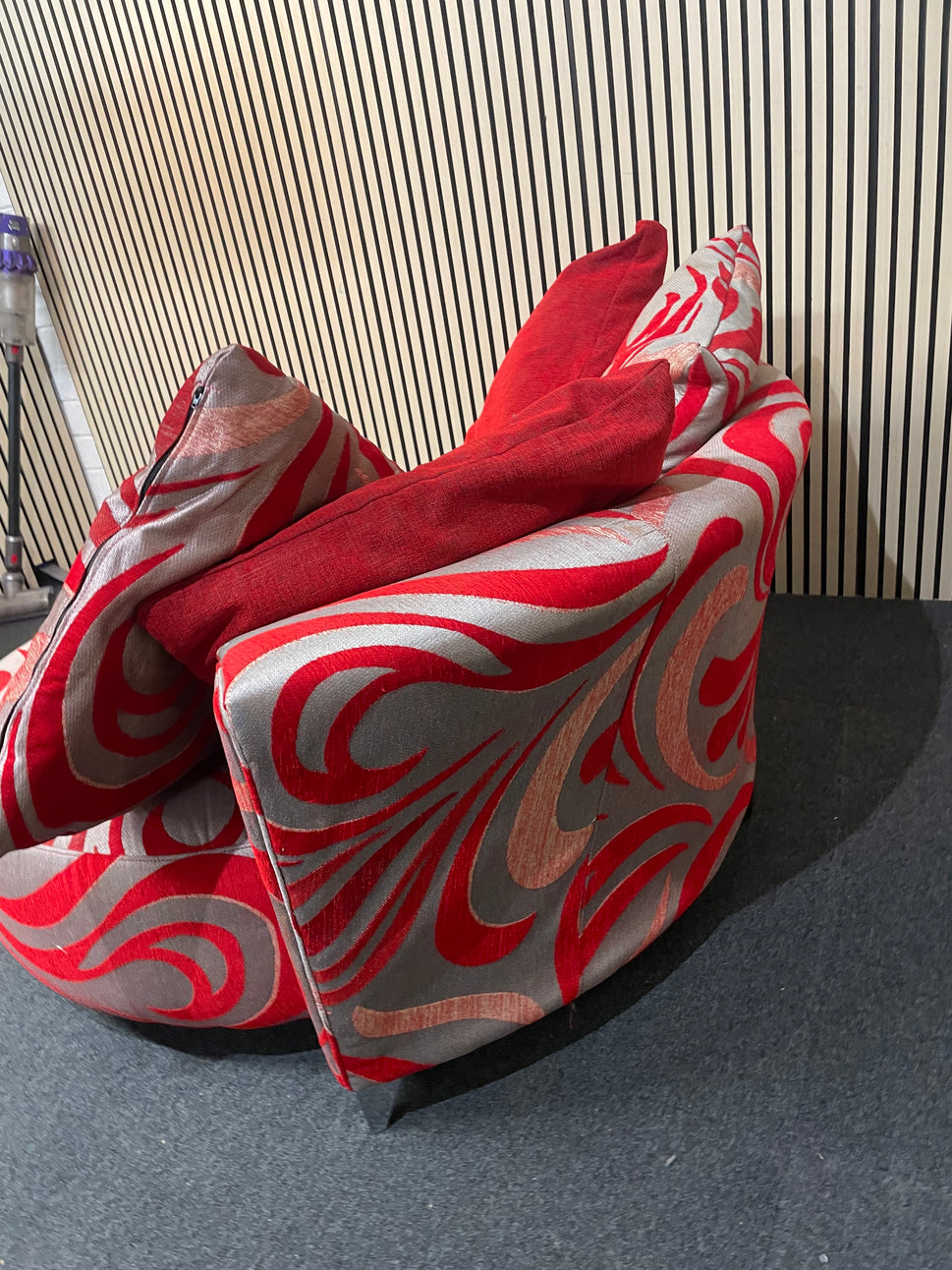 Bright red and silver fabric wide love seat with matching cushions  2425