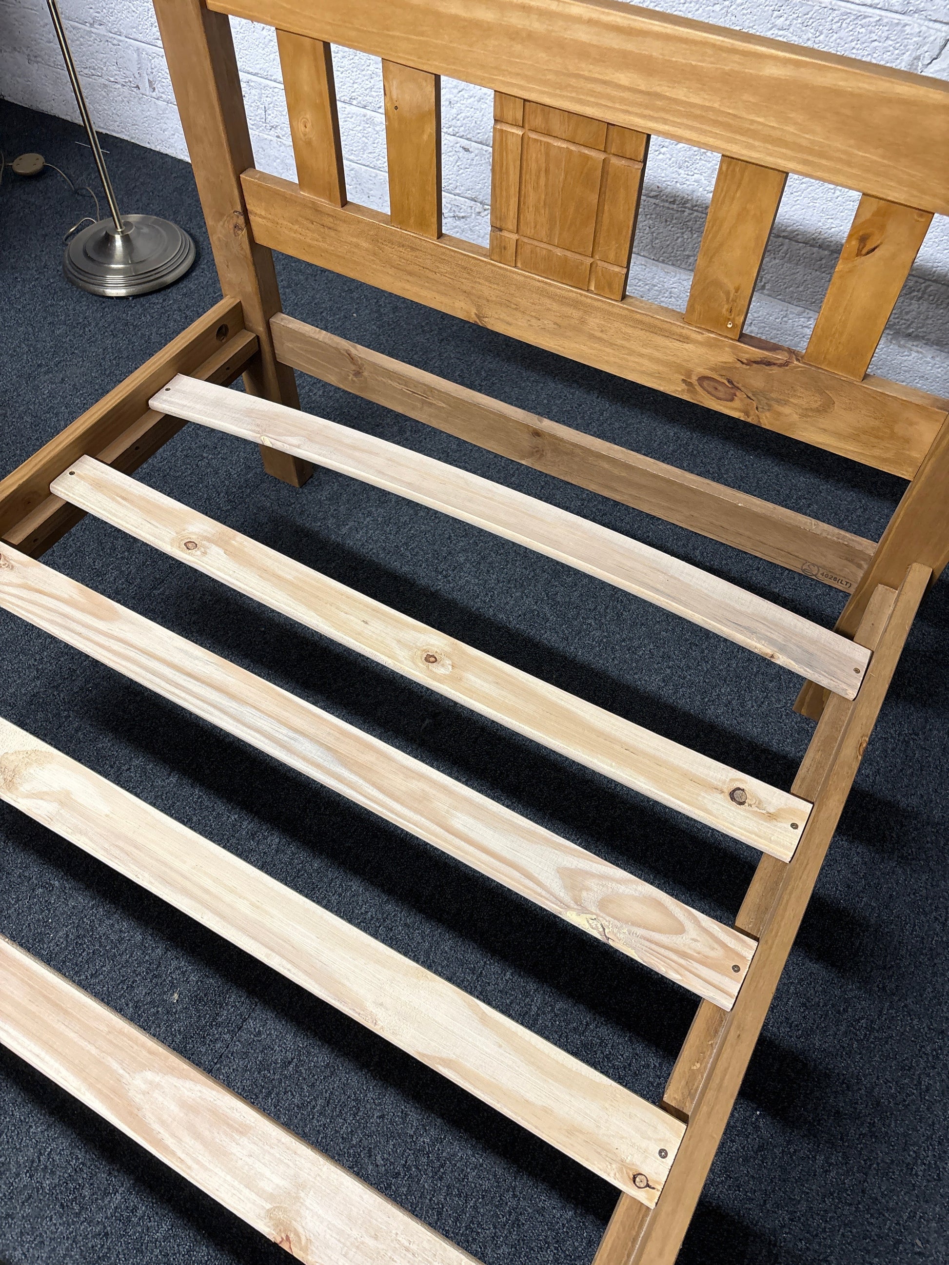 3ft solid waxed pine bed frame  1225