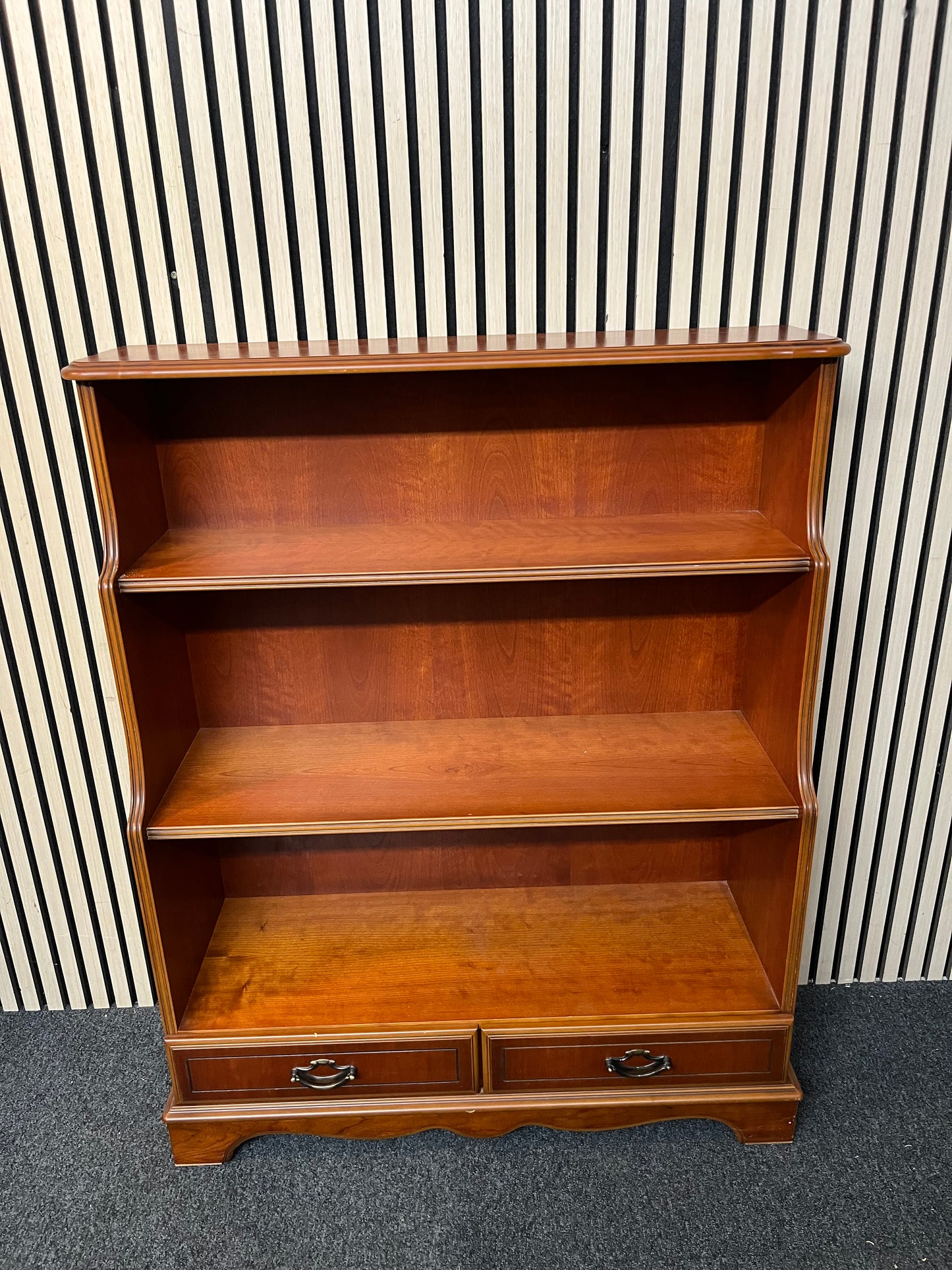 Low mahogany bookcase with 2 base drawers (H 113 x W 90 x D 22 cm) 1126