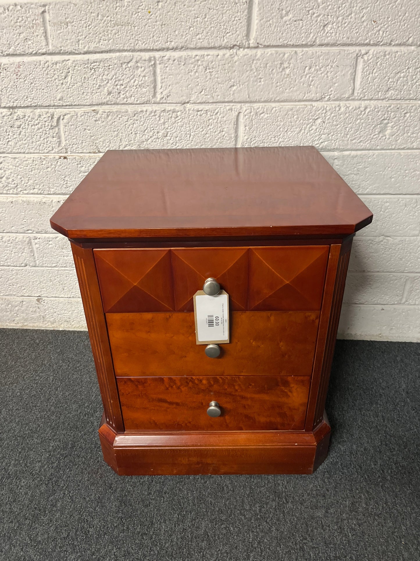 Cherry veneer 3 drawer bedside locker (H 60 x W 52 x D 50 cm) 2225