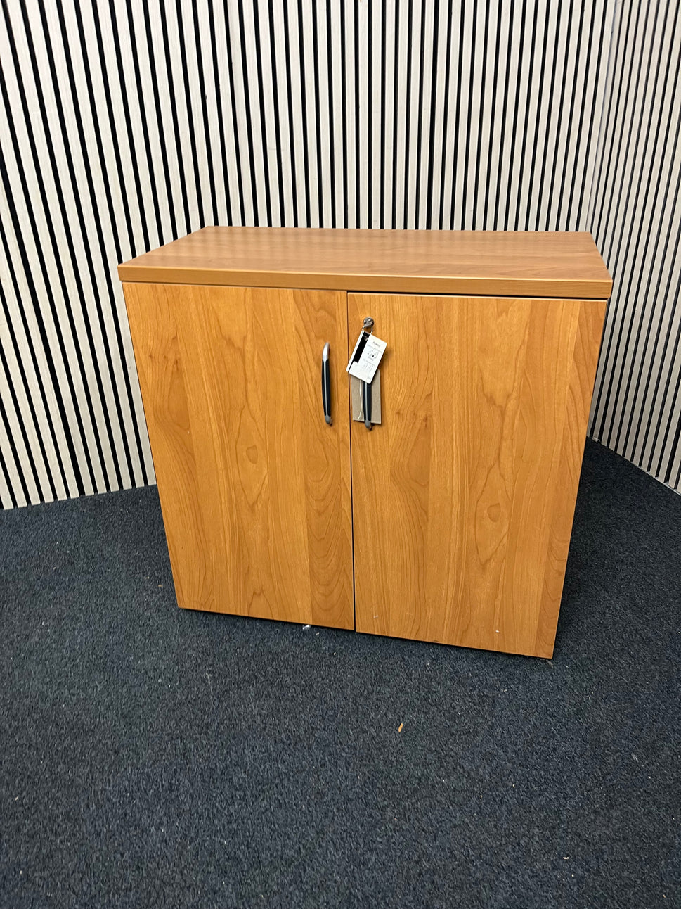 Cherry laminate low 2 door storage unit (H 80 x W 90 x D 45 cm) 2425