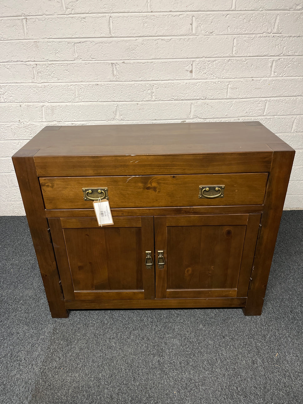 Solid dark wood stained 2 door 1 drawer sideboard  (H 820 x W 1000 x D 420) 3125