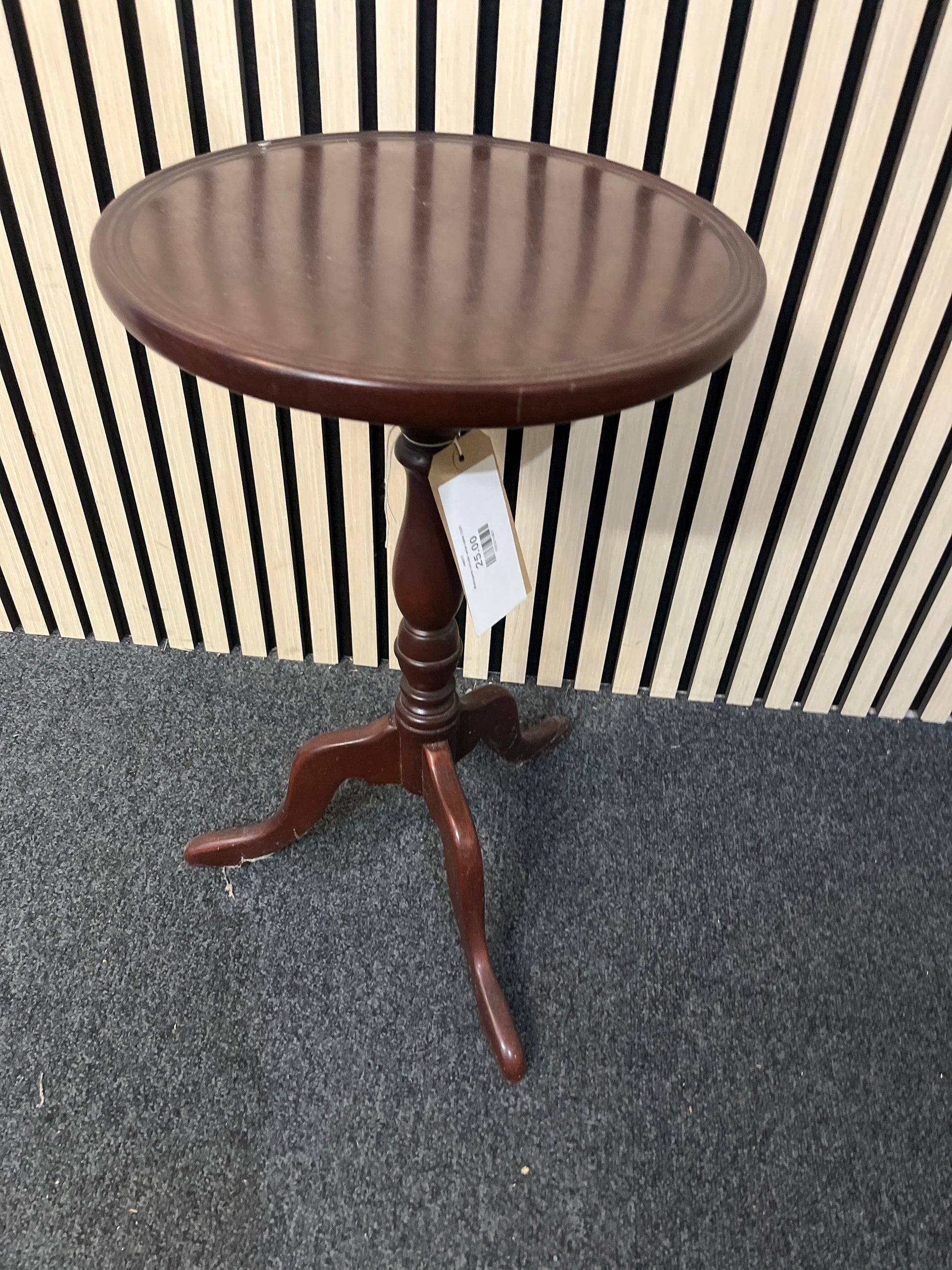 Mahogany circular wine table 3325