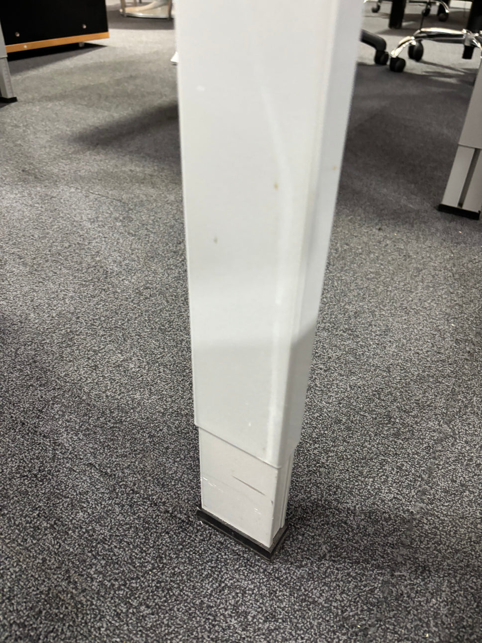 1600x800 white laminate scallop top straight desk with metal manual height adjustable frame