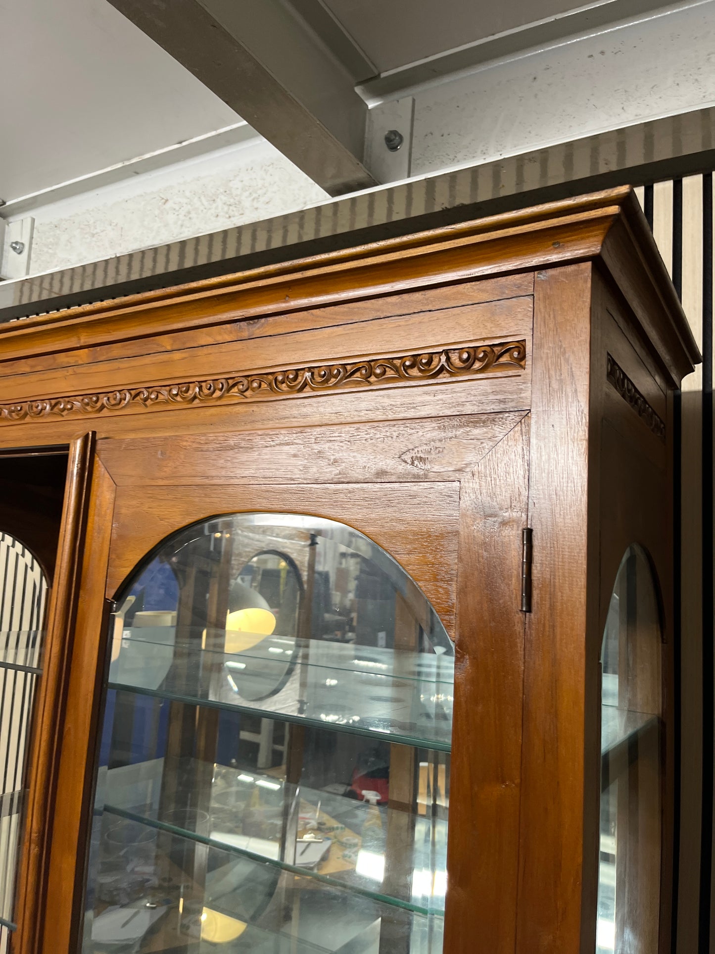 Solid dark wood carved details large 2 glass door 2 drawer display unit (H 200 x W 122 x D 45 cm) 1325