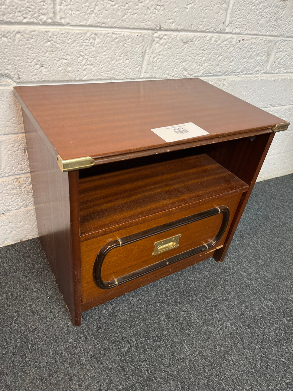 Small mahogany bedside locker  2225