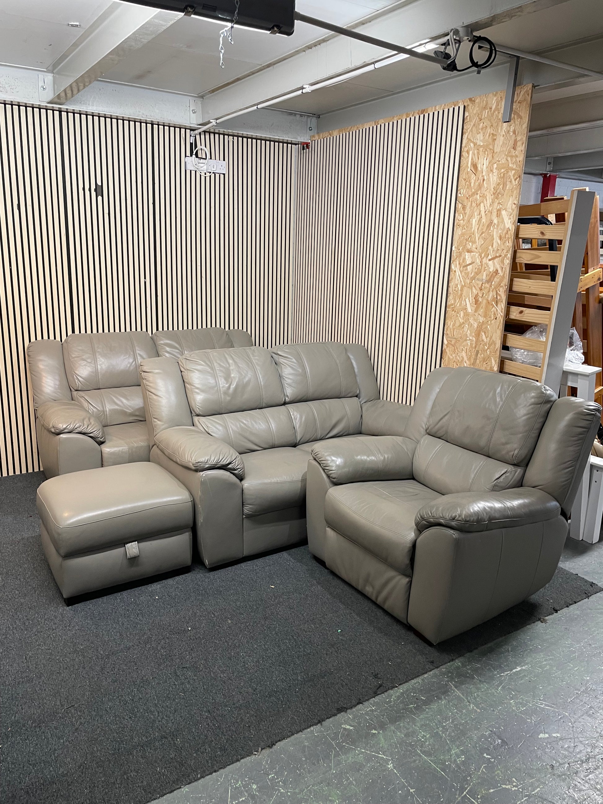 2 + 2 + 1 + footstool Grey leather recliner sofa suite 3126