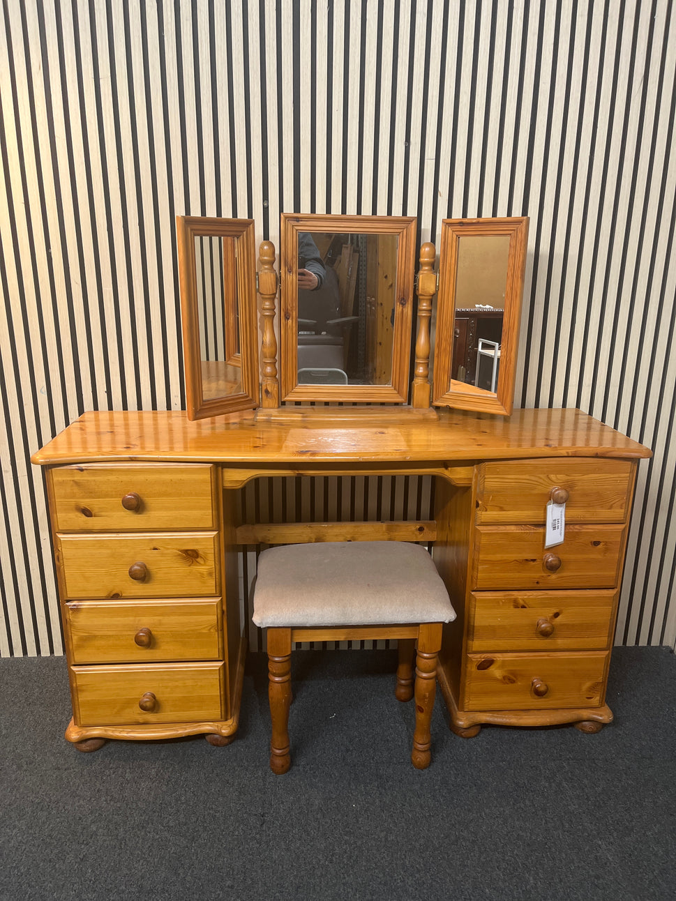 8 drawer solid Pine dressing table table with matching stool and mirror (H 79 x W 140 x D 43 cm) 43790