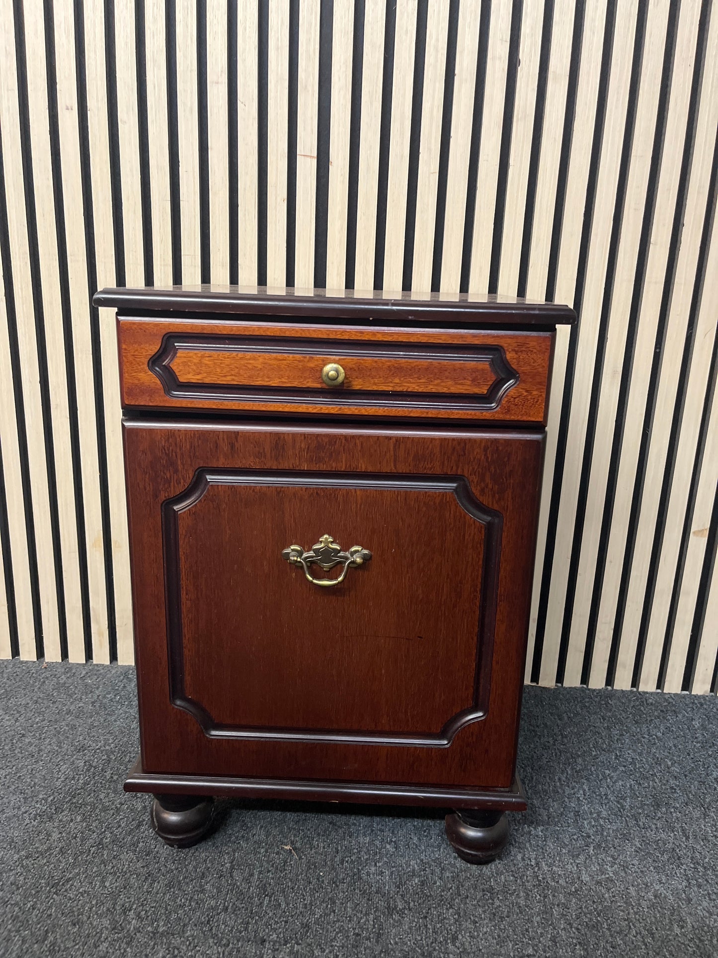 1 door 1 drawer ornate rossmore bedside locker 3126