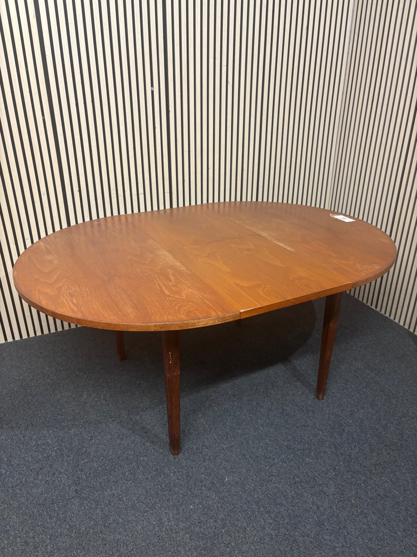 Large circular cherry wood extendable dining table (W 120cm unextended) 43481
