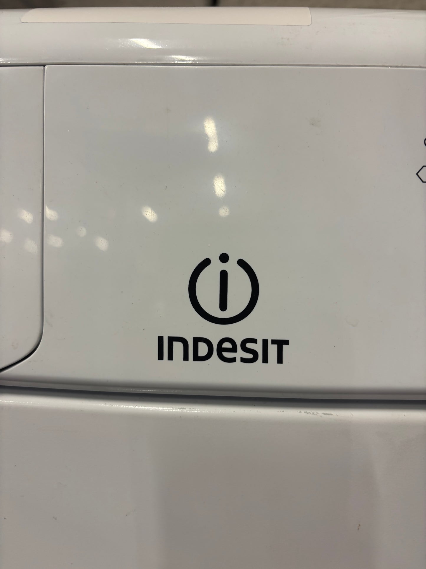 Indesit IDC85 8KG tumble dryer 43684