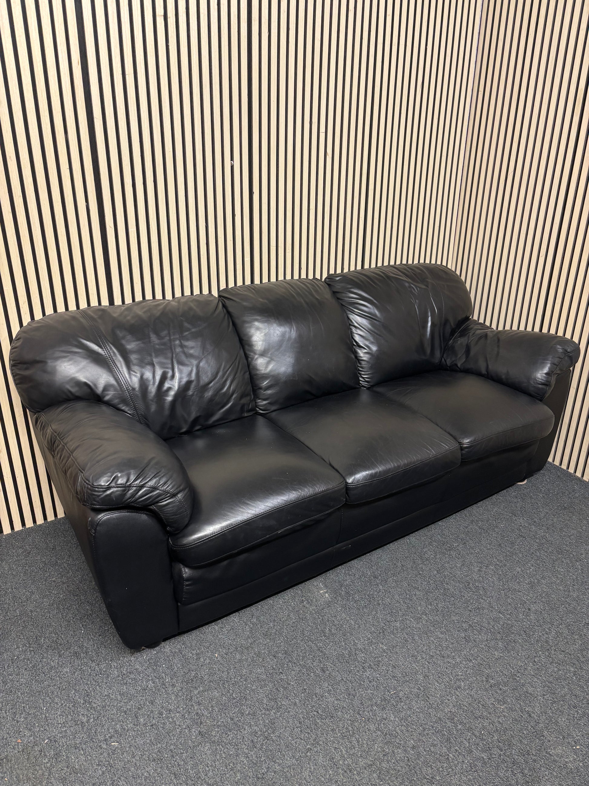 3 seater black leather sofa 43655