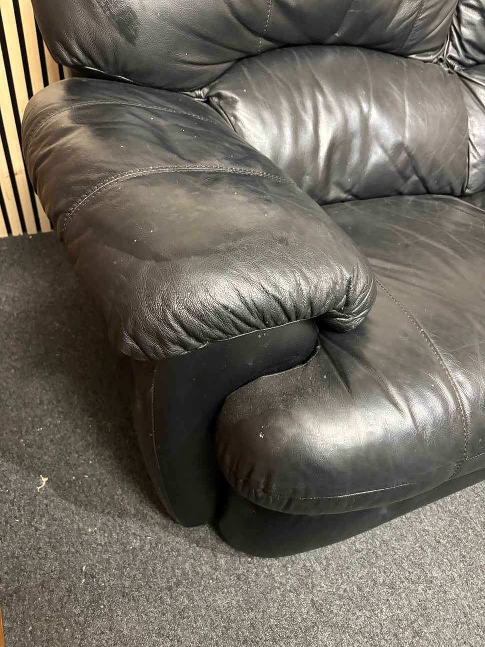 3 seater high back black leatherette recliner sofa  43454