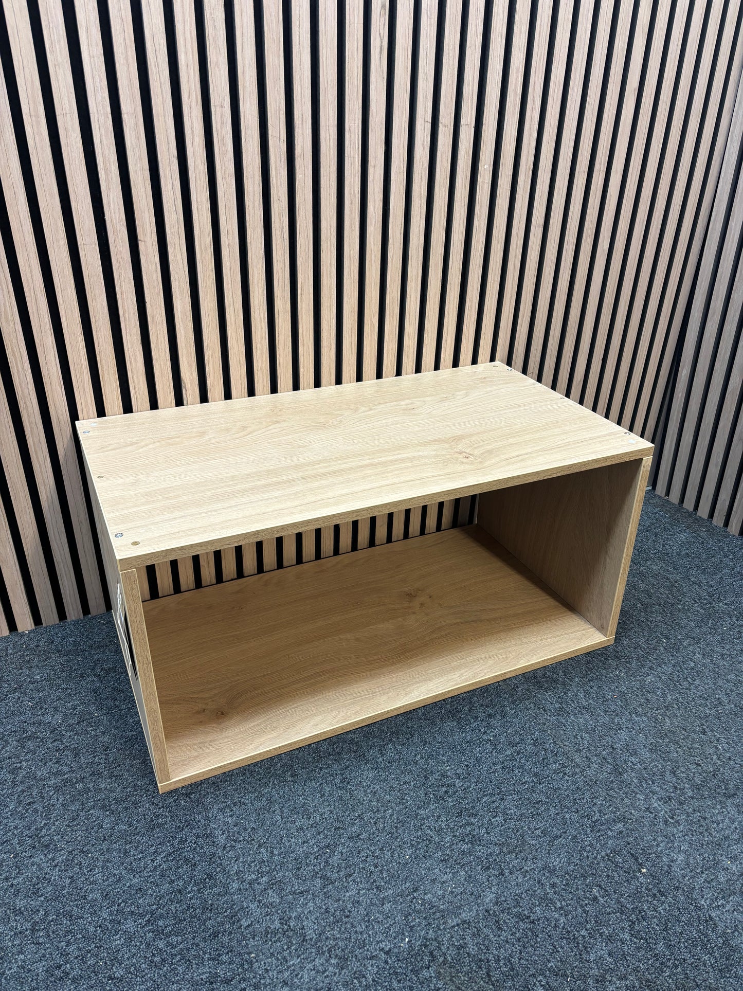 Small laminate wooden open storage unit (H 38 x W 78 x D 42 cm)