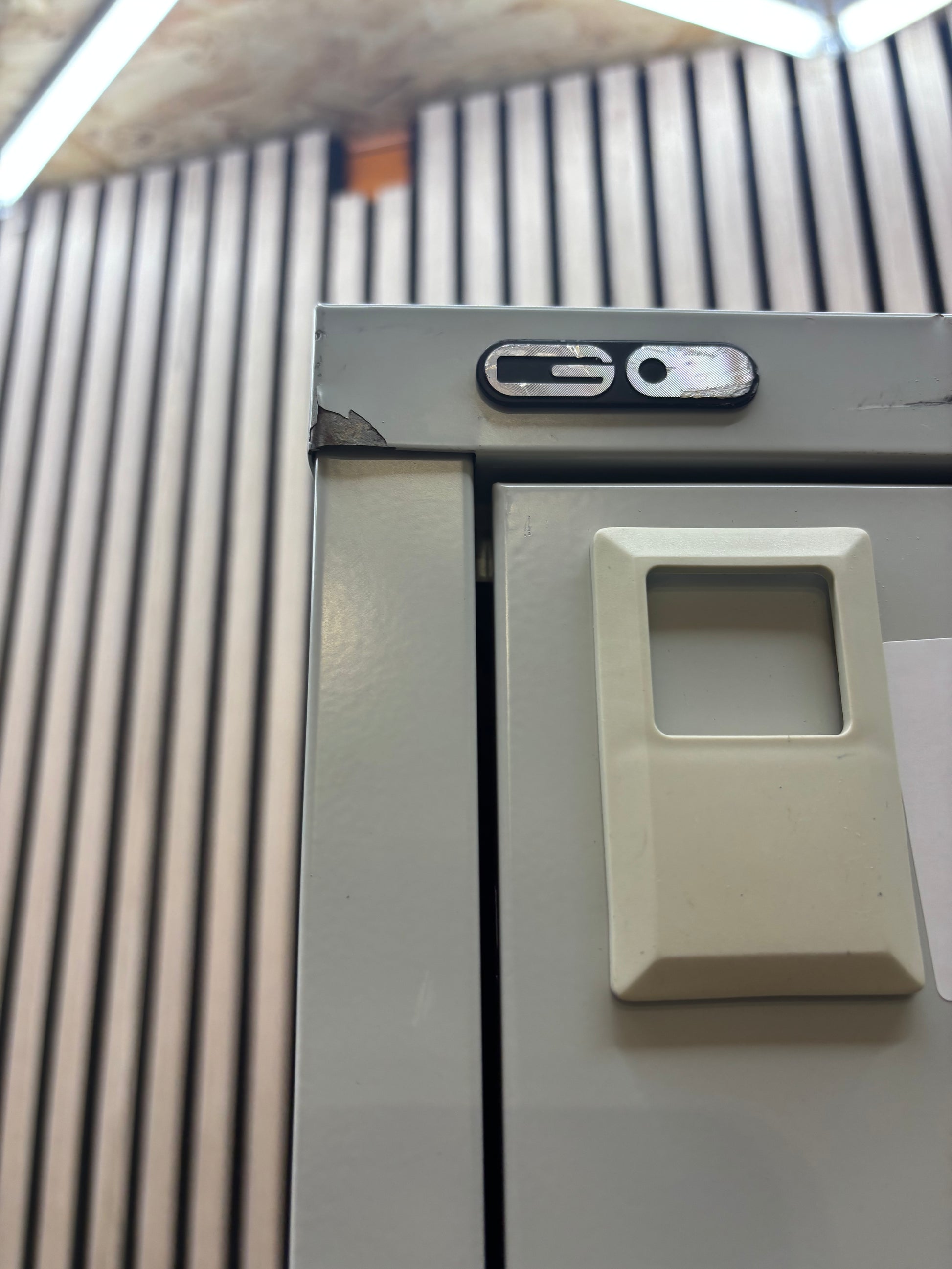 Grey GO 3 door locker 12x18