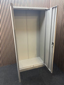 Switch Contract Cupboard including 3 grey shelves (H 1800 mm) 2 image