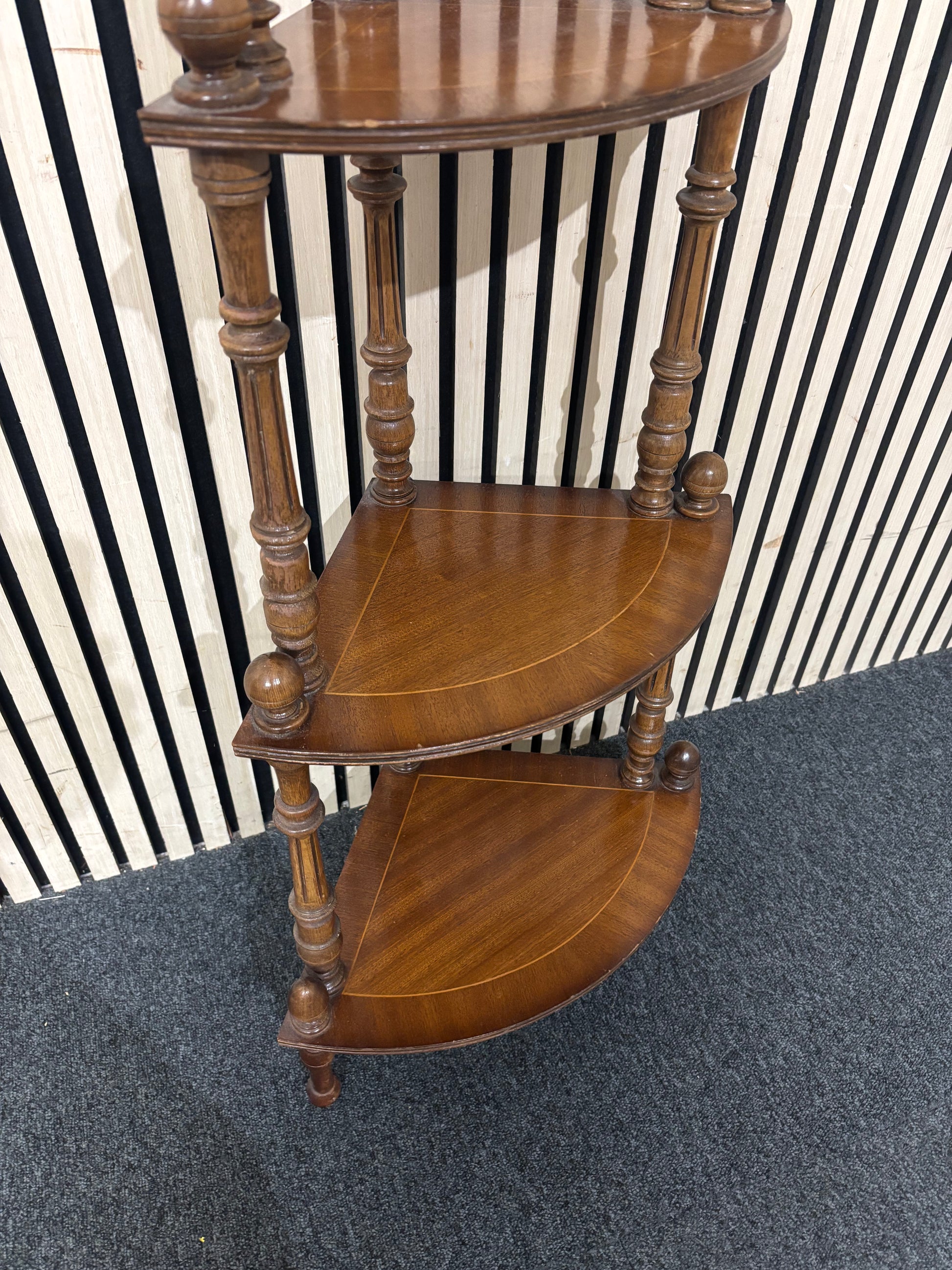 Four-tier mahogany finish corner shelf unit 44025