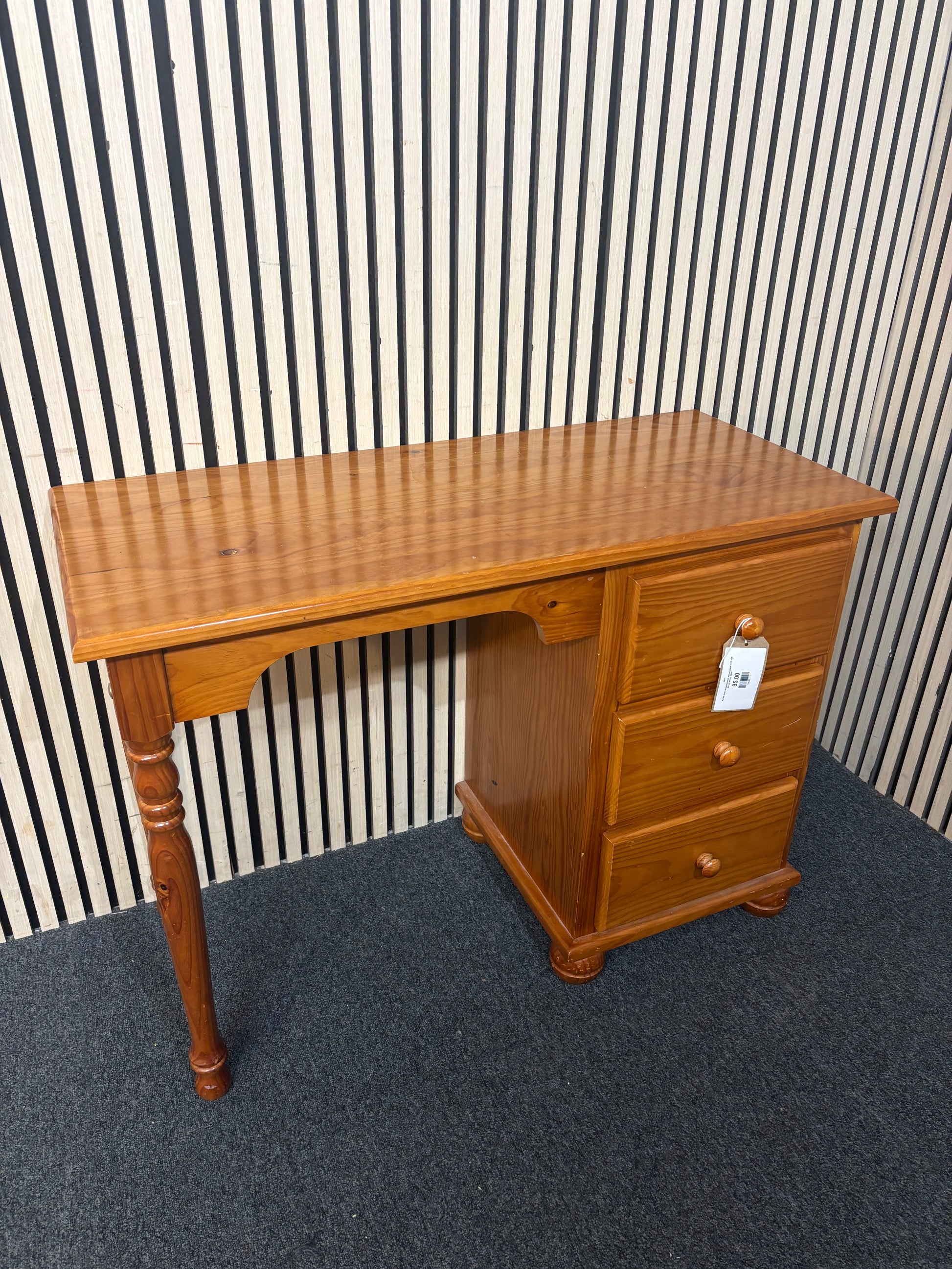 Natural pine 3 drawer bedroom dressing table (H 75 x W 104 x D 45 cm)  44041