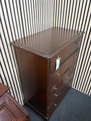 Tall mahogany tall stag chest of drawers (H 112 x W 82 x D 47 cm)  44628