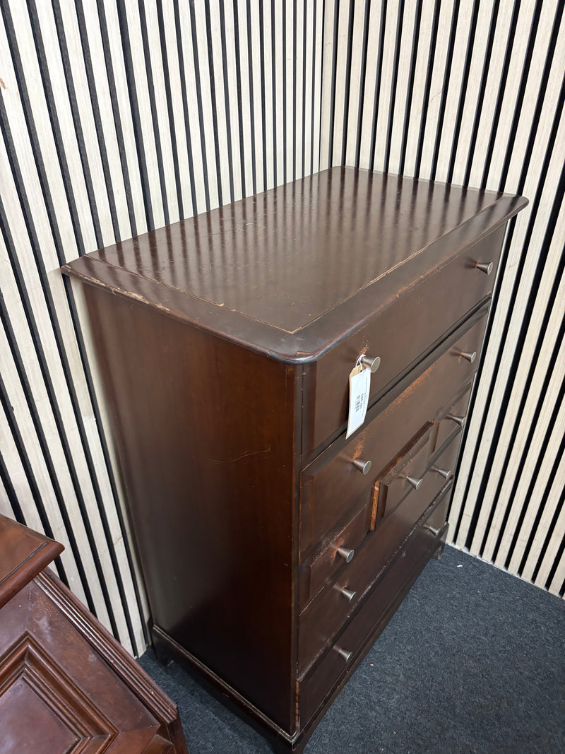 Tall mahogany tall stag chest of drawers (H 112 x W 82 x D 47 cm)  44628